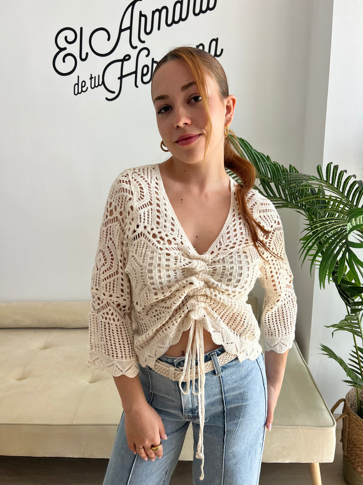 Top Micaela