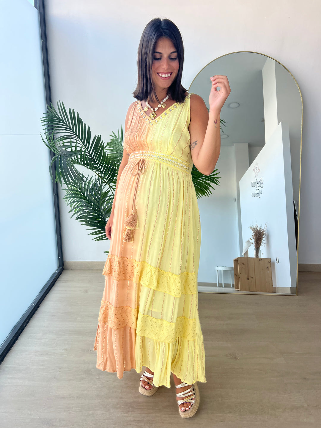 Vestido Tulum largo amarillo y camel