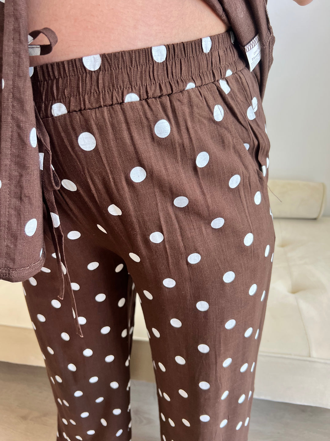Conjunto Lunares marrón