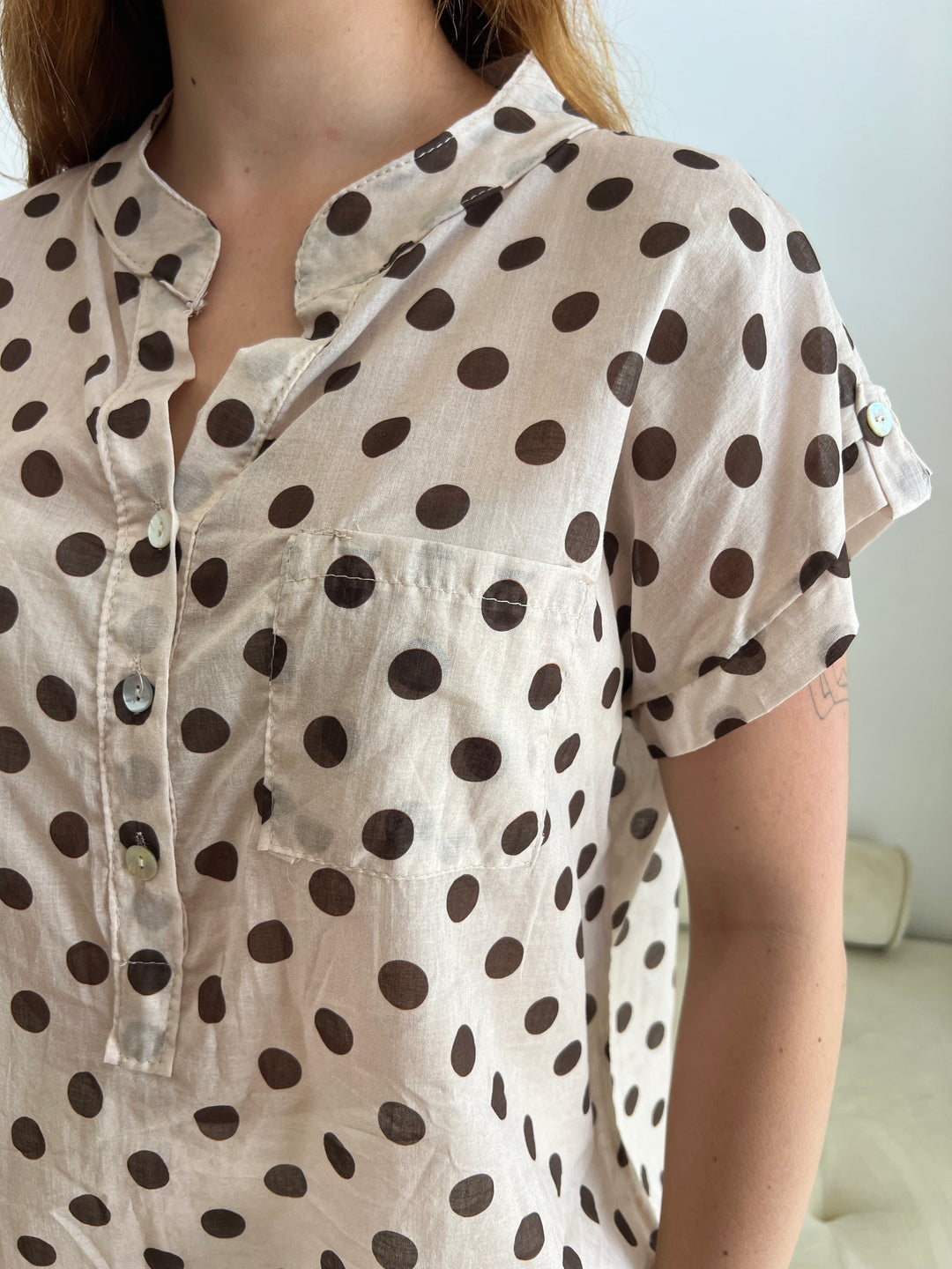 Blusa Lunares bolsillo beige