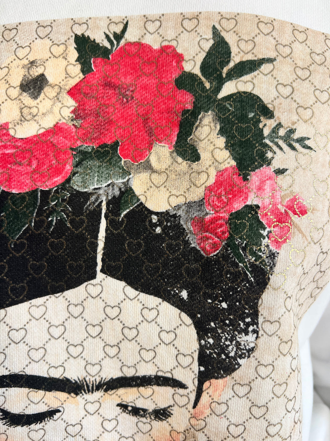 Sudadera Frida Corazones beige