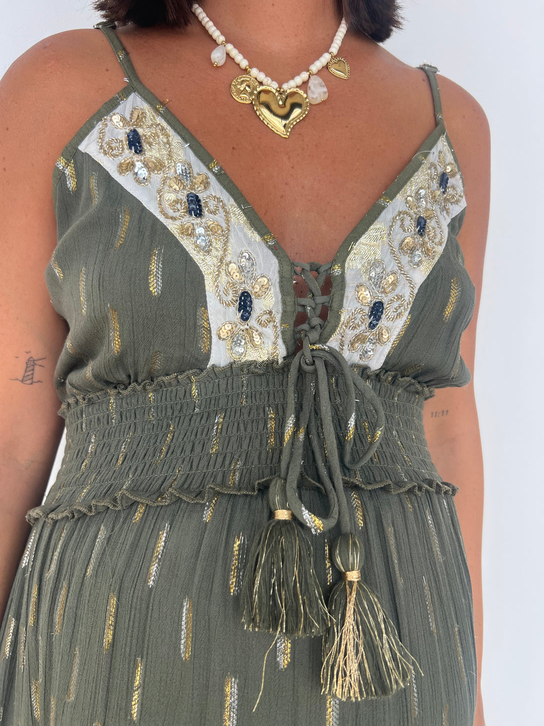 Vestido Kamala verde militar