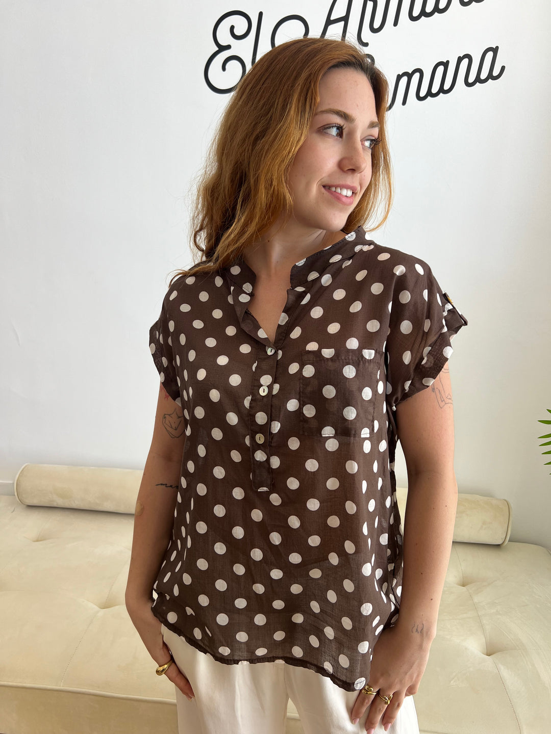 Blusa Lunares bolsillo marrón oscuro
