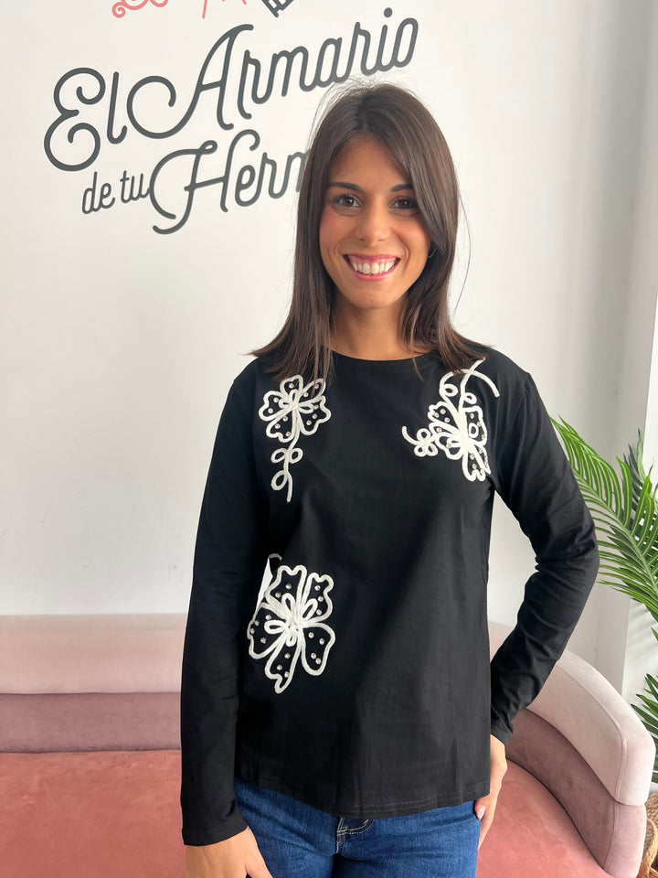 Camiseta Irene negro