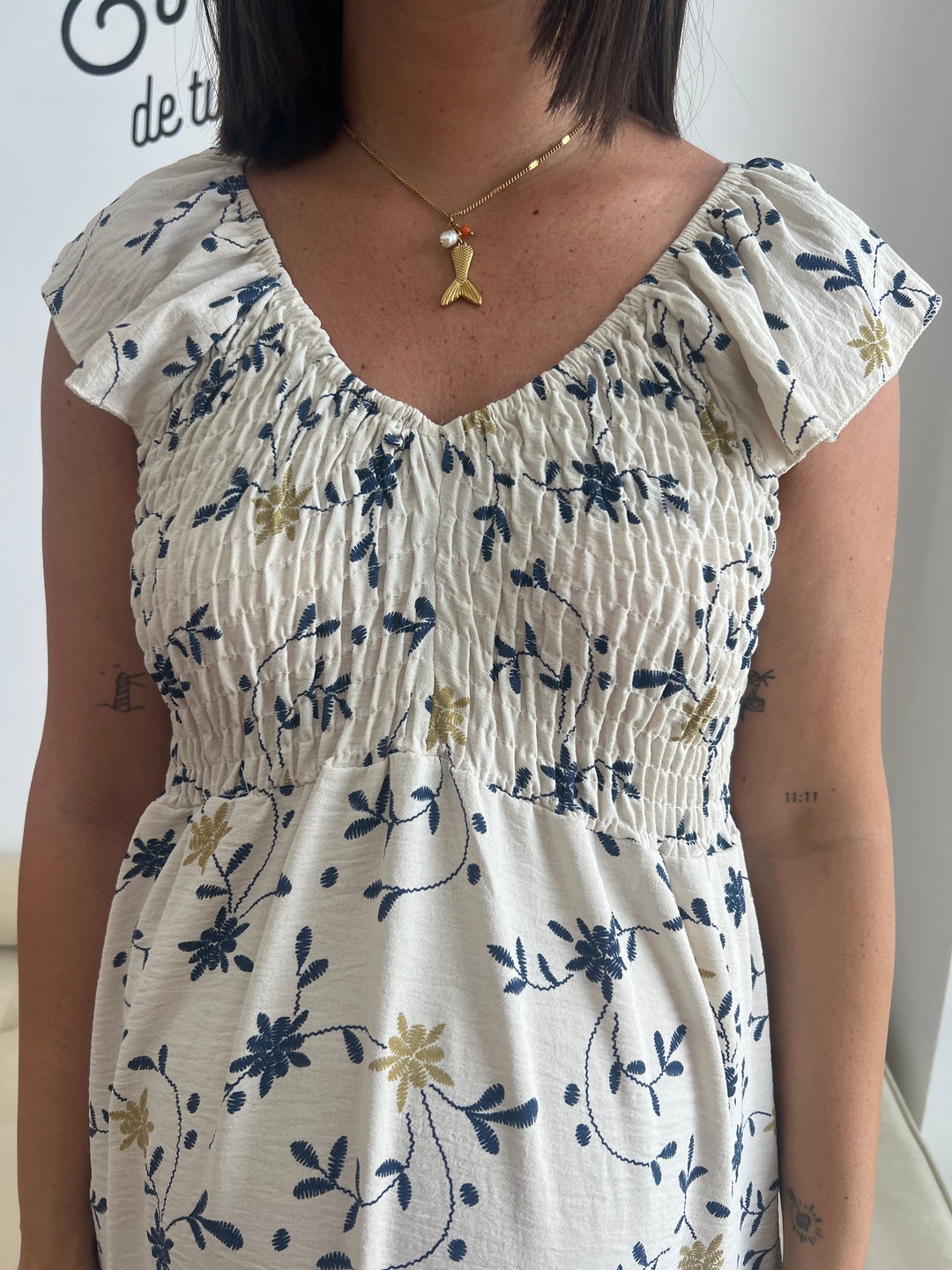 Vestido Malika blanco roto y azul marino