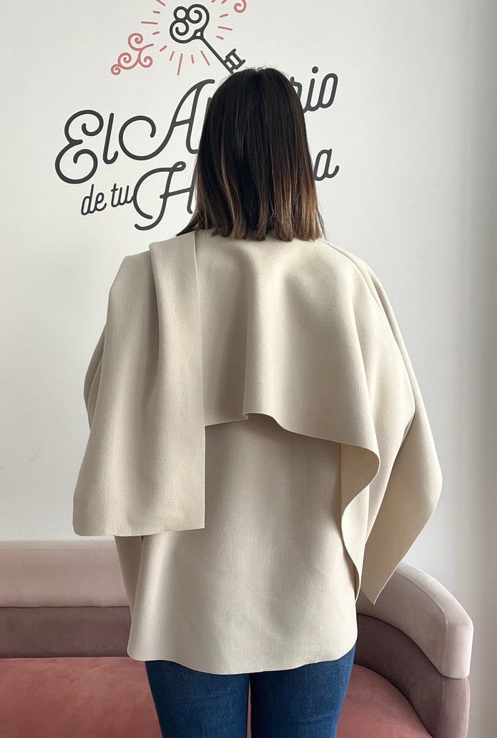 Chaqueta Capa beige