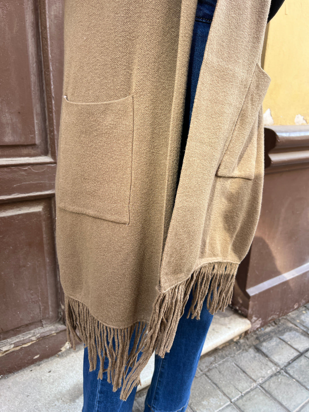 Chaleco Daly camel