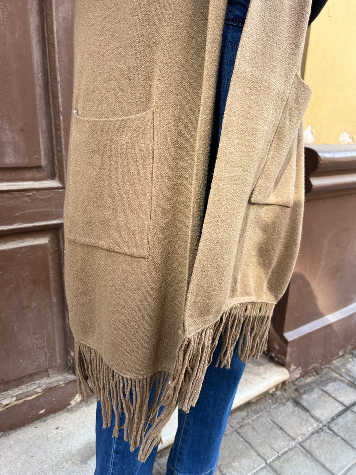 Chaleco Daly camel