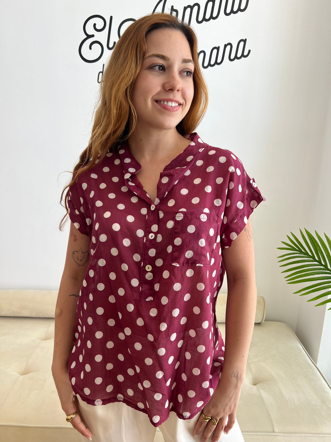 Blusa Lunares bolsillo burdeos