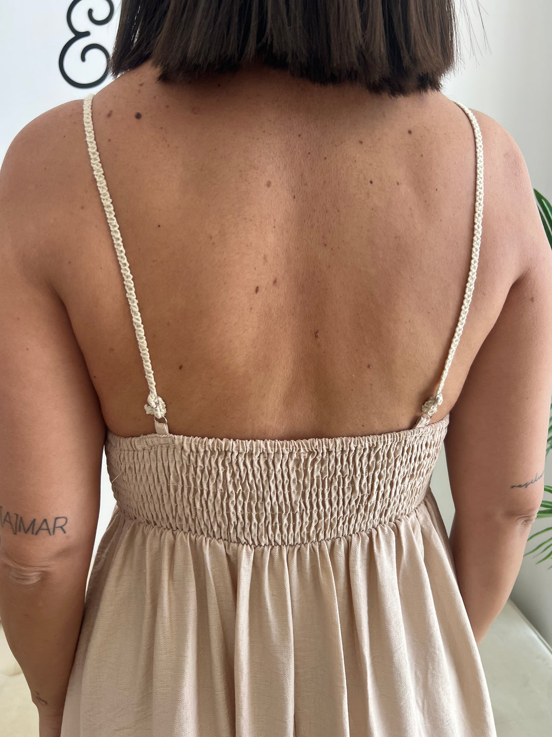 Vestido Flor beige