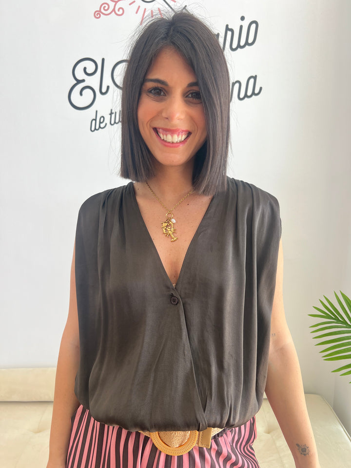 Top Sía marrón