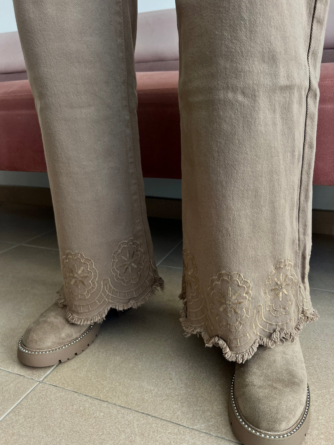 Pantalón Yurena camel
