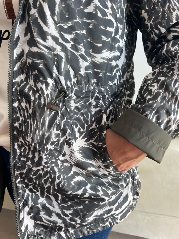 Chaqueta Reversible Leopardo verde militar