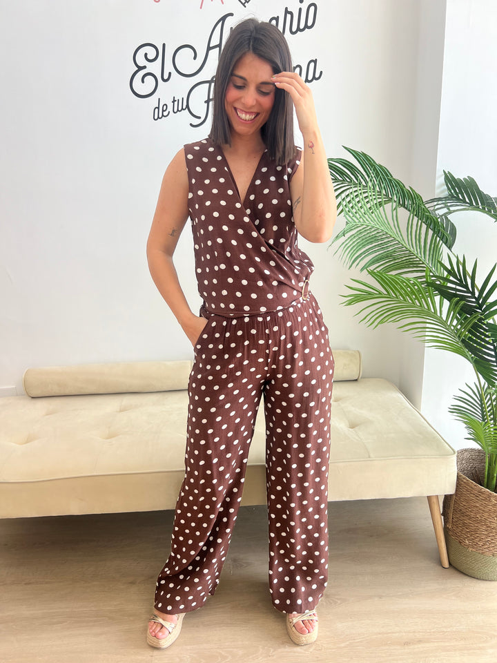 Conjunto Nazaret marrón