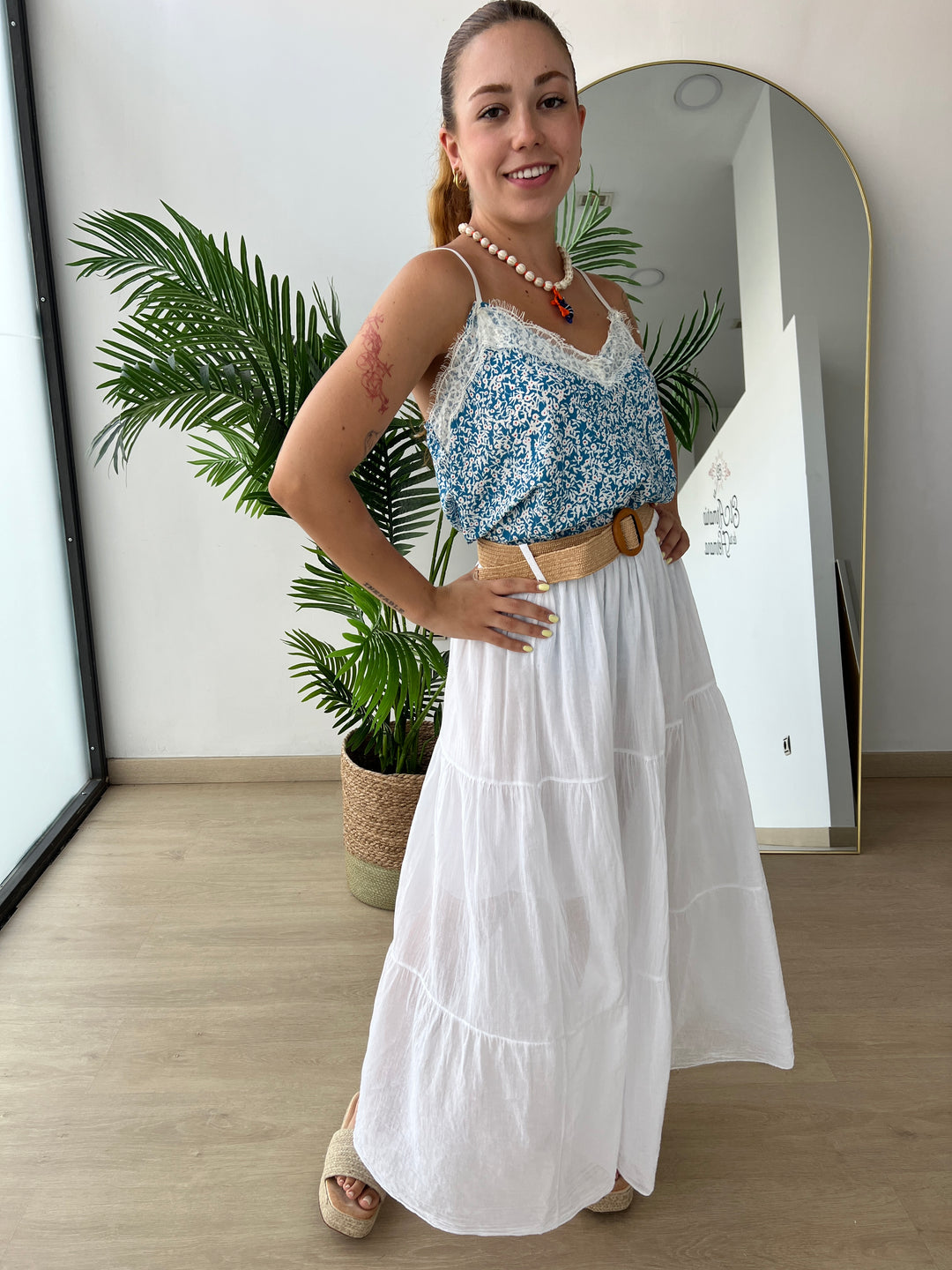 Falda White