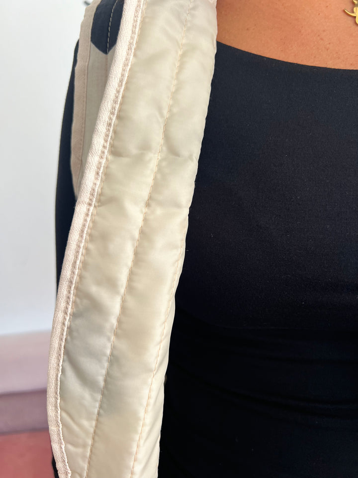 Chaleco Corazones beige