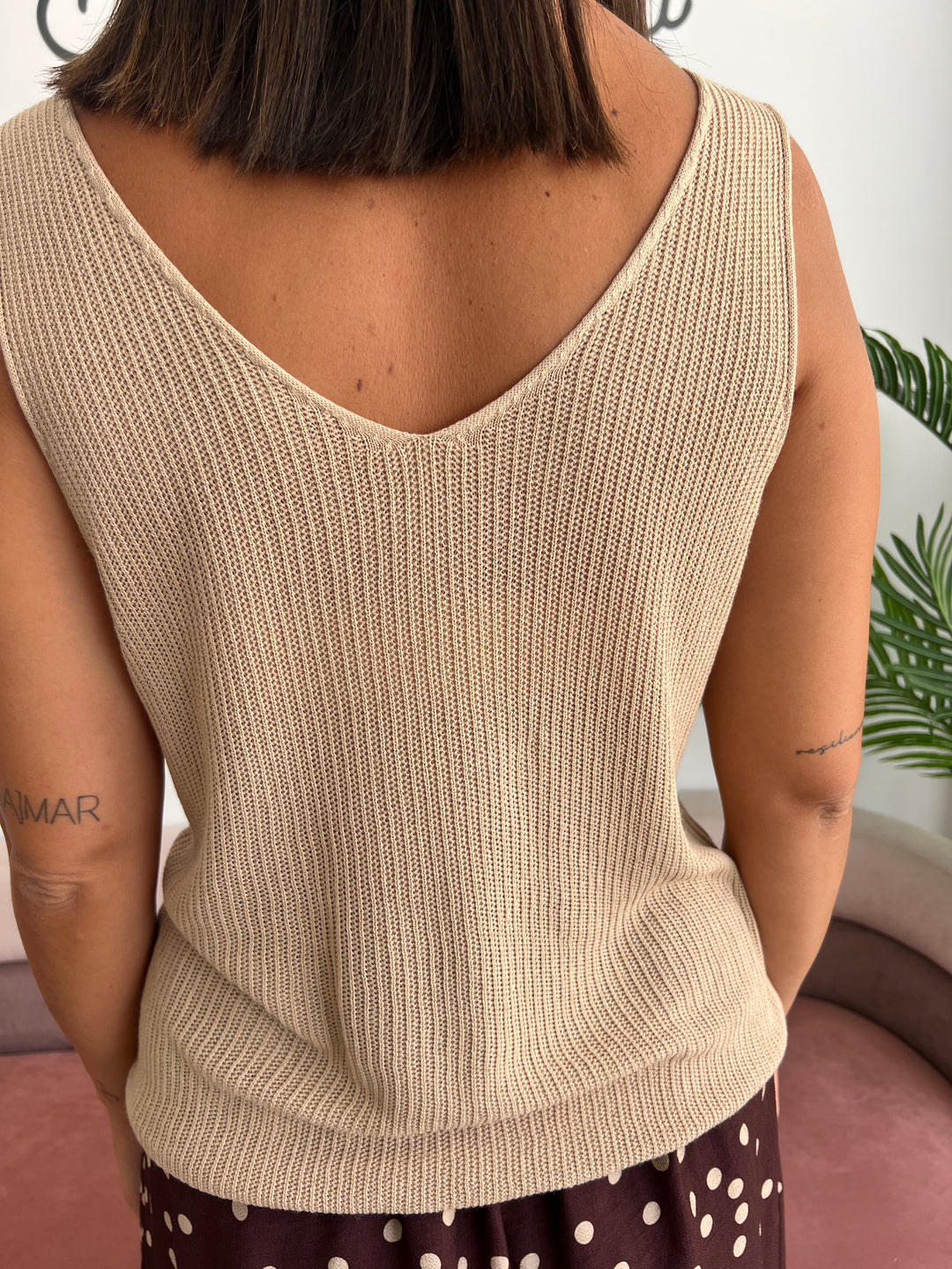 Top Miranda beige oscuro