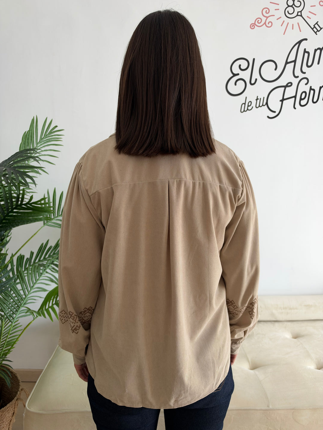 Sobrecamisa Alma beige