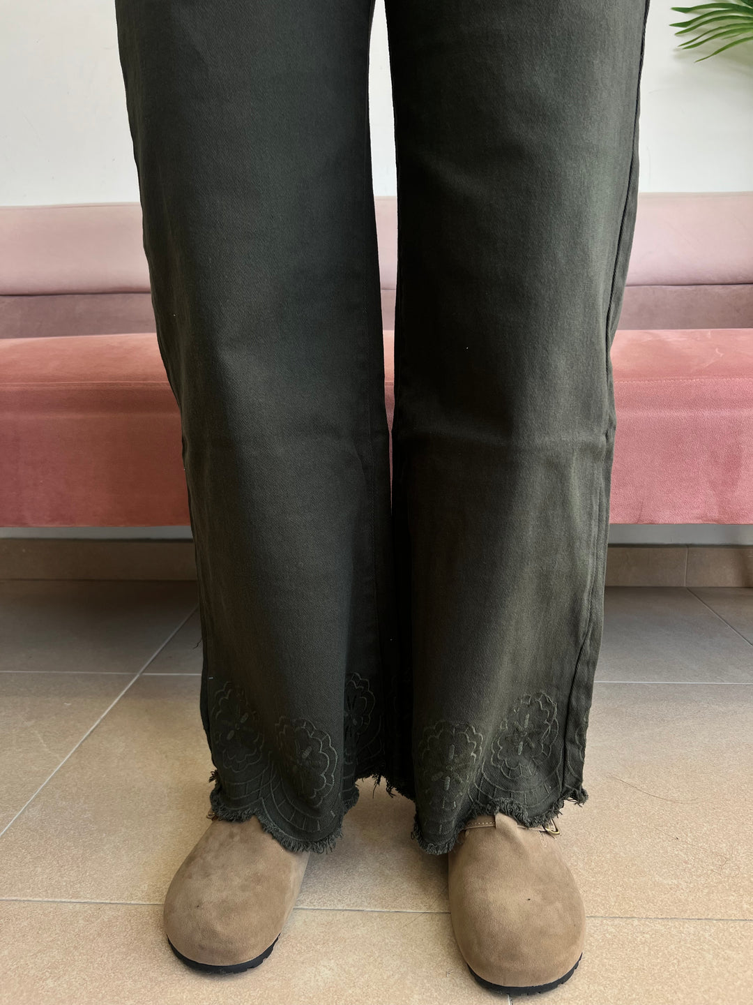 Pantalón Yurena verde oscuro