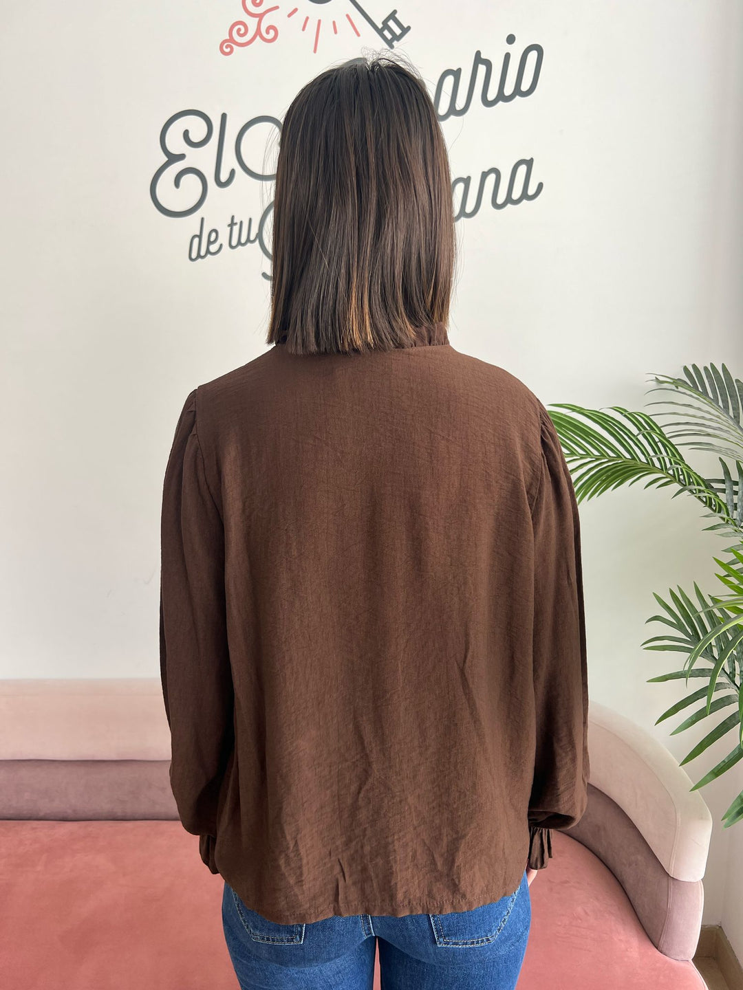 Camisa Paz marrón