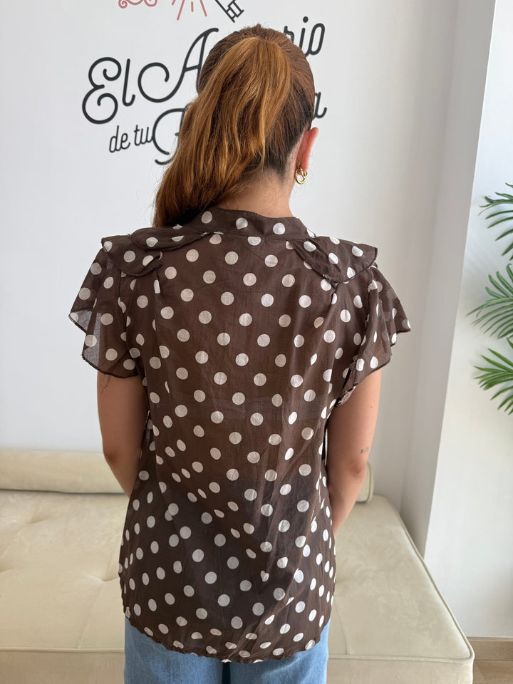 Blusa Lunares volante marrón