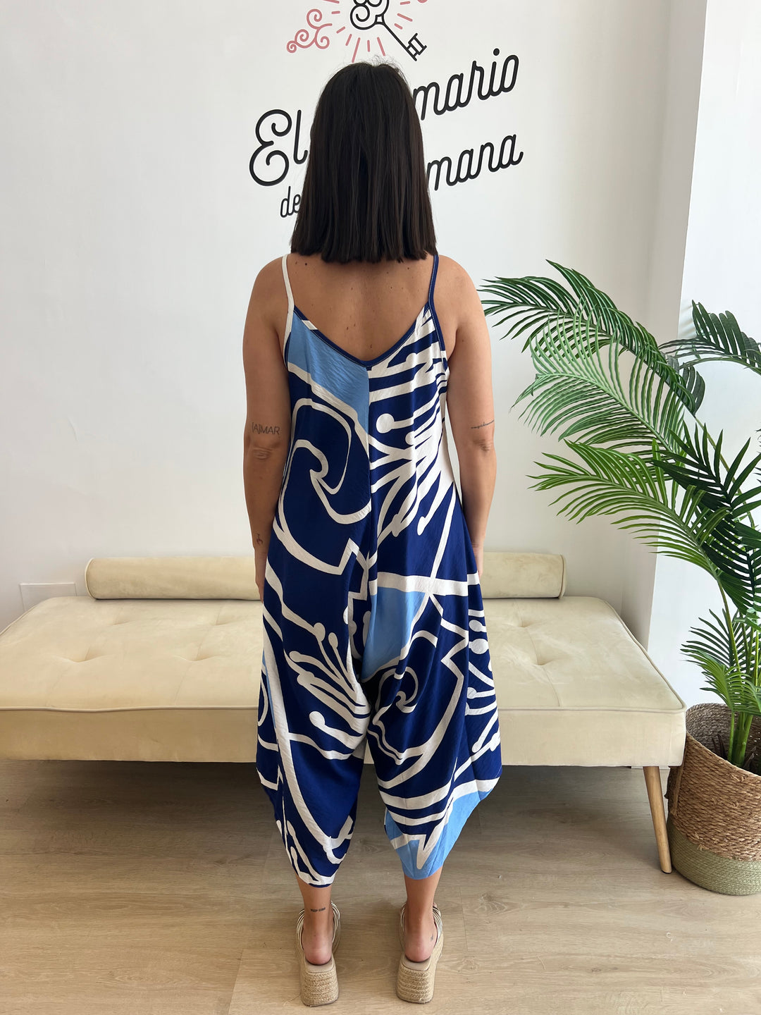 Mono Auri azul