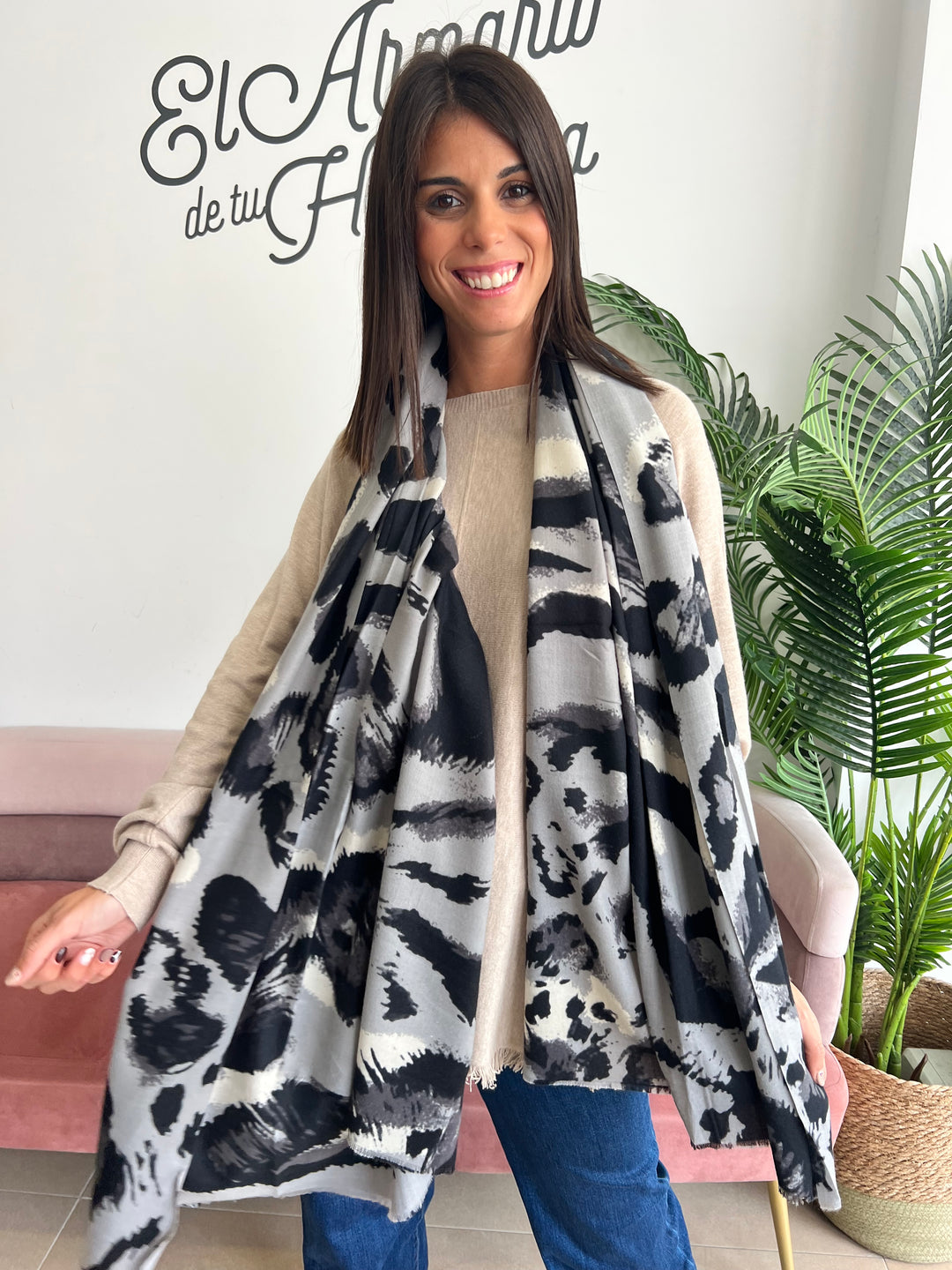 Bufanda Yolanda gris