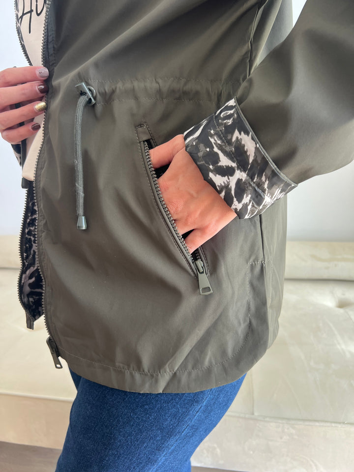 Chaqueta Reversible Leopardo verde militar