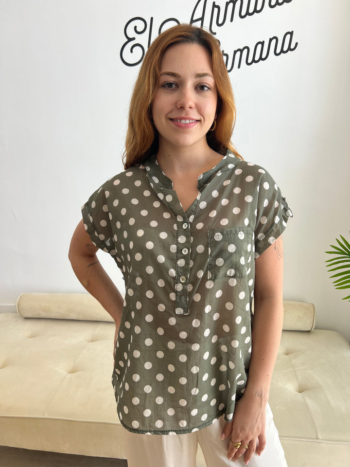 Blusa Lunares bolsillo verde militar
