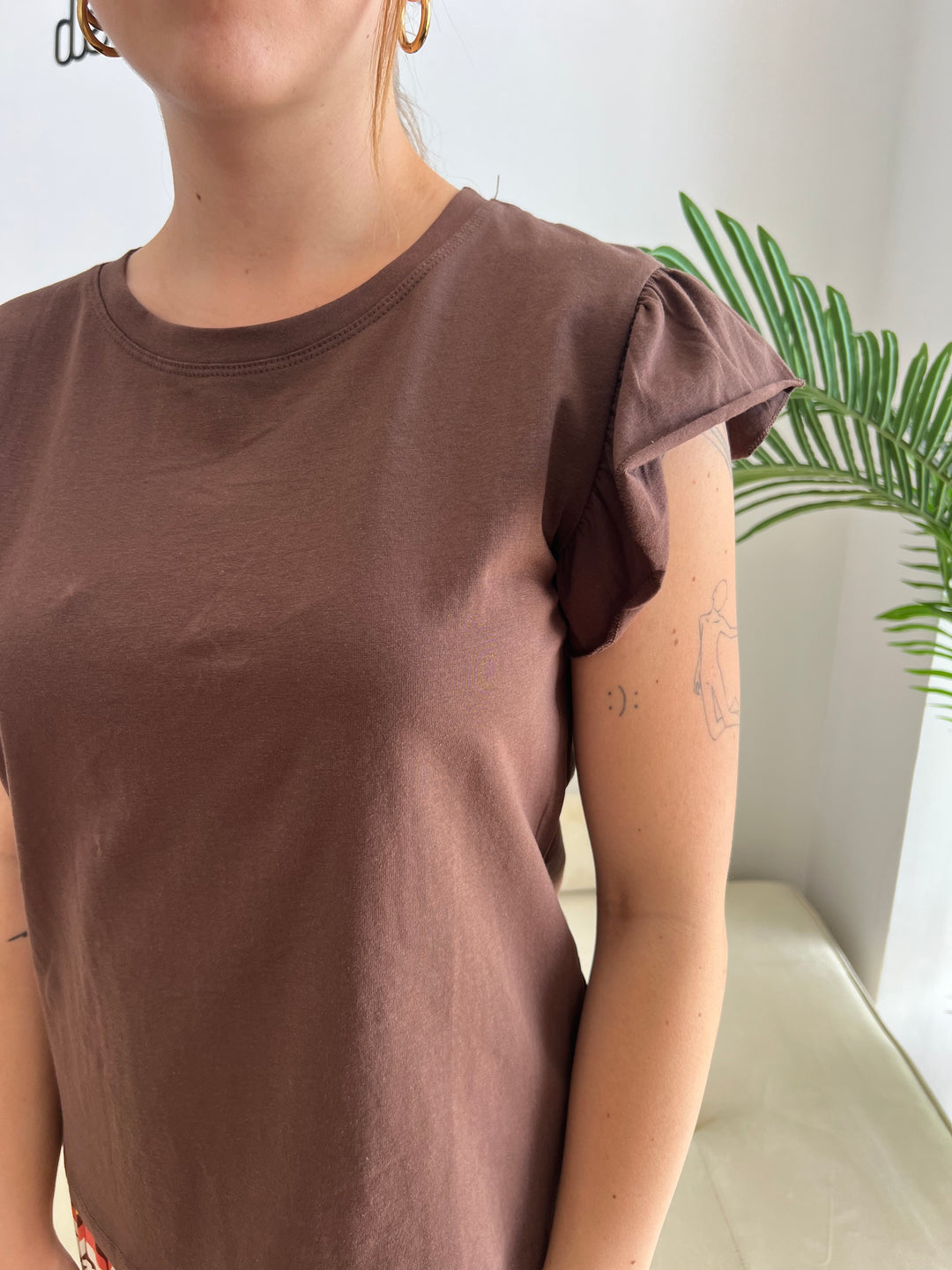 Camiseta Volante marrón