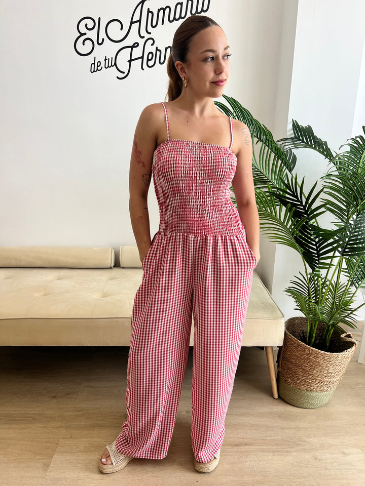 Mono Naomi rojo