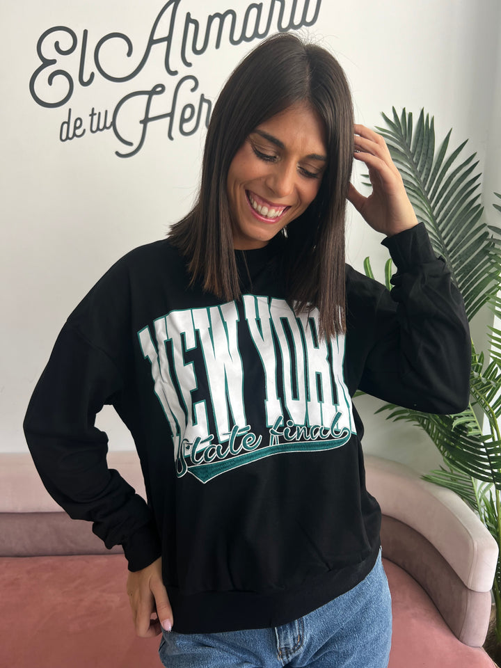 Sudadera New York negro