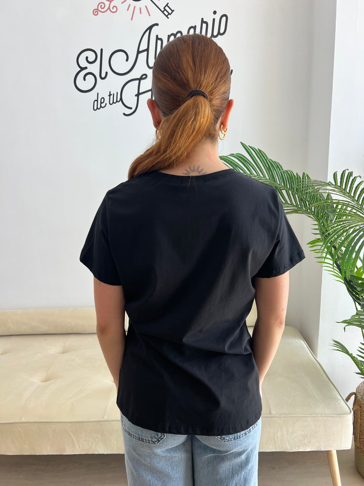 Camiseta Vanessa negro