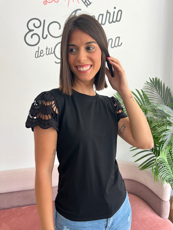 Camiseta Sara negro