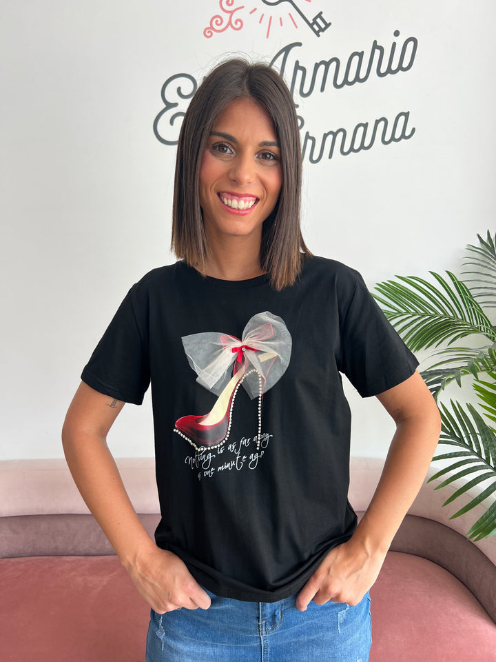 Camiseta Tacón negro