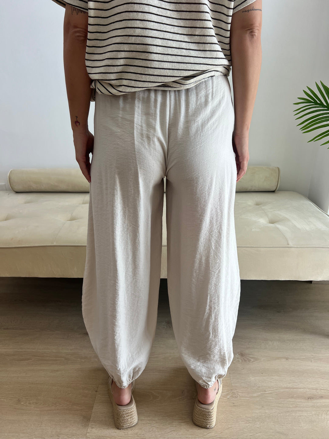 Pantalón Bombacho beige
