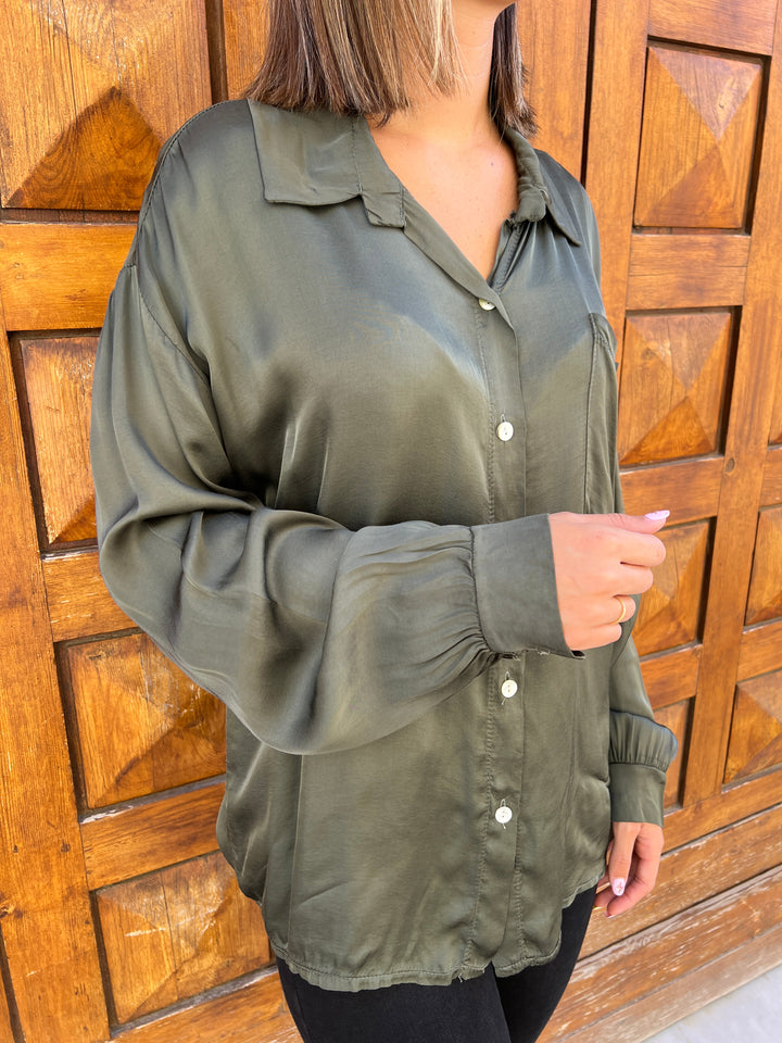 Camisa Vanesa verde militar