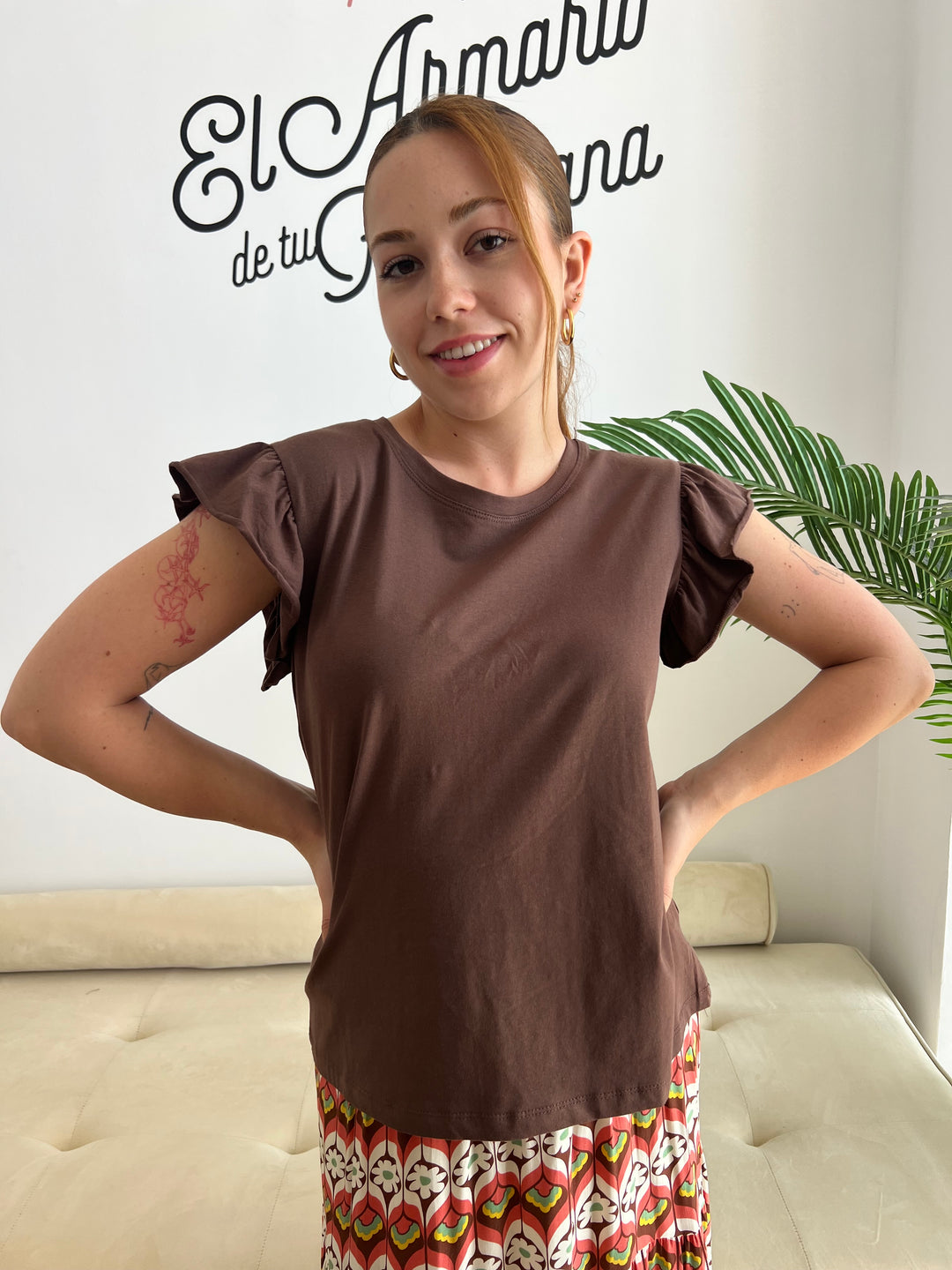 Camiseta Volante marrón