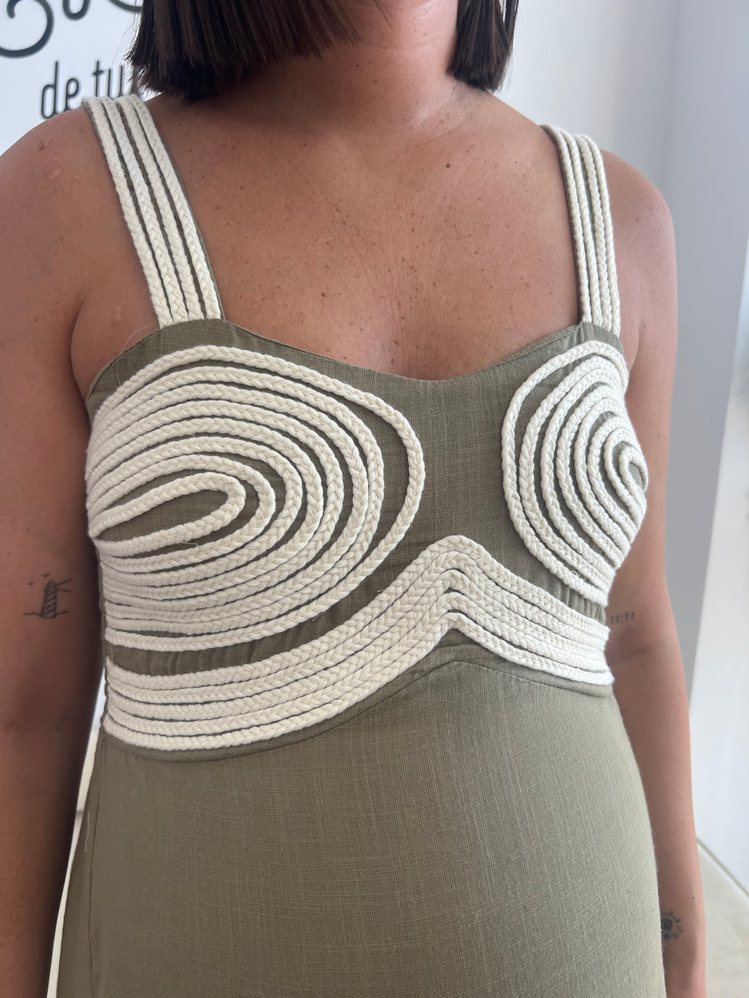 Vestido Inma verde militar