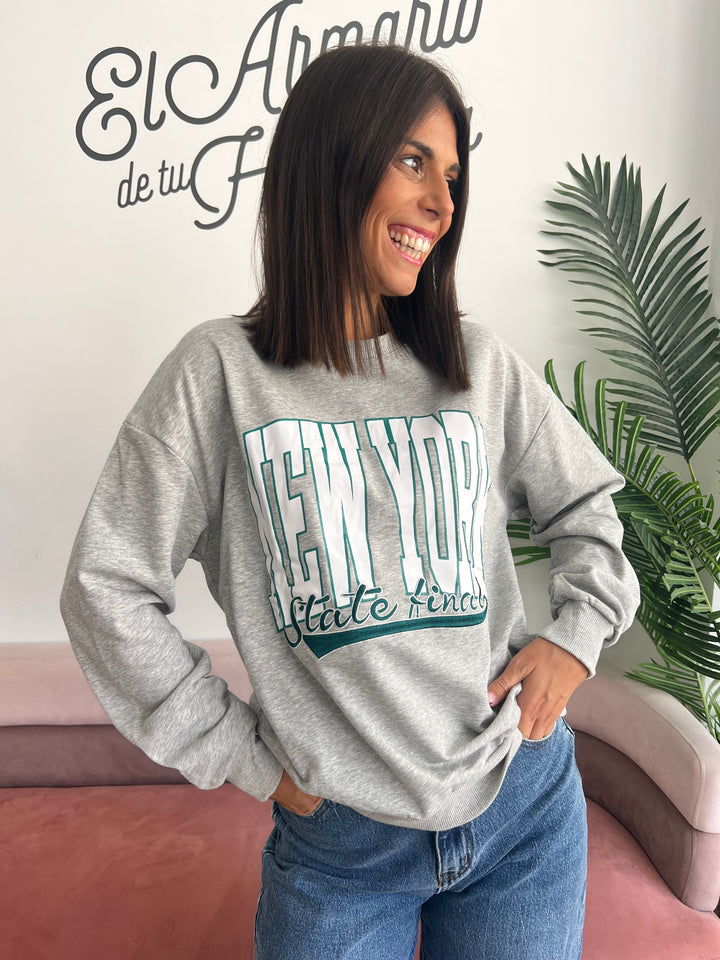 Sudadera New York gris