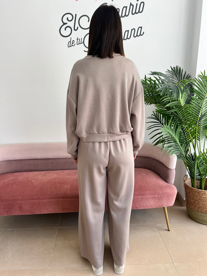 Conjunto Invisible topo