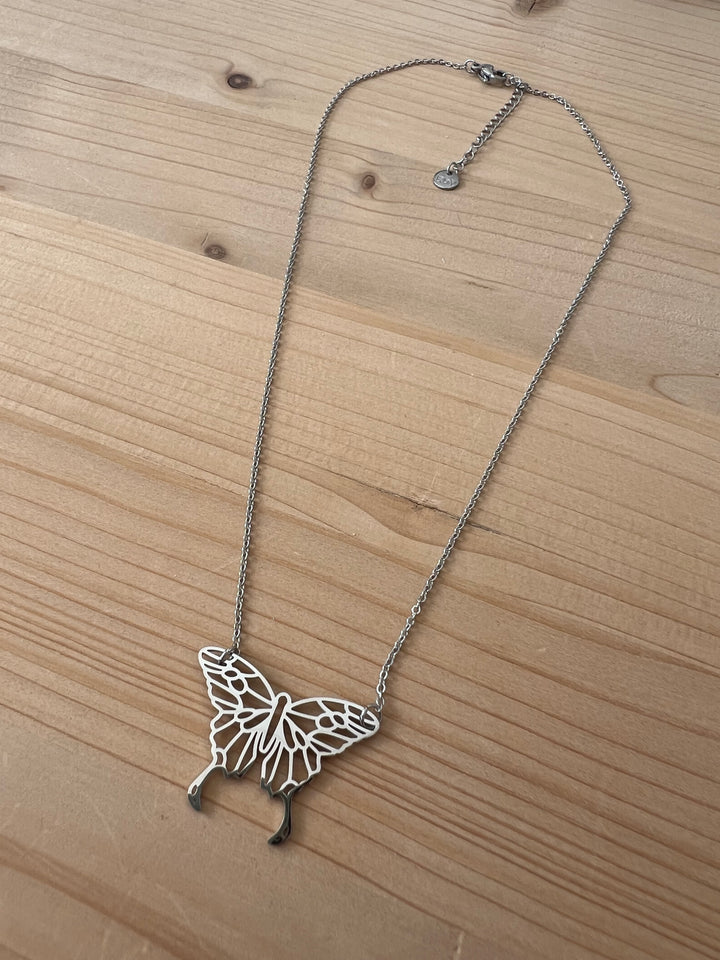 Collar Mariposa (acero)