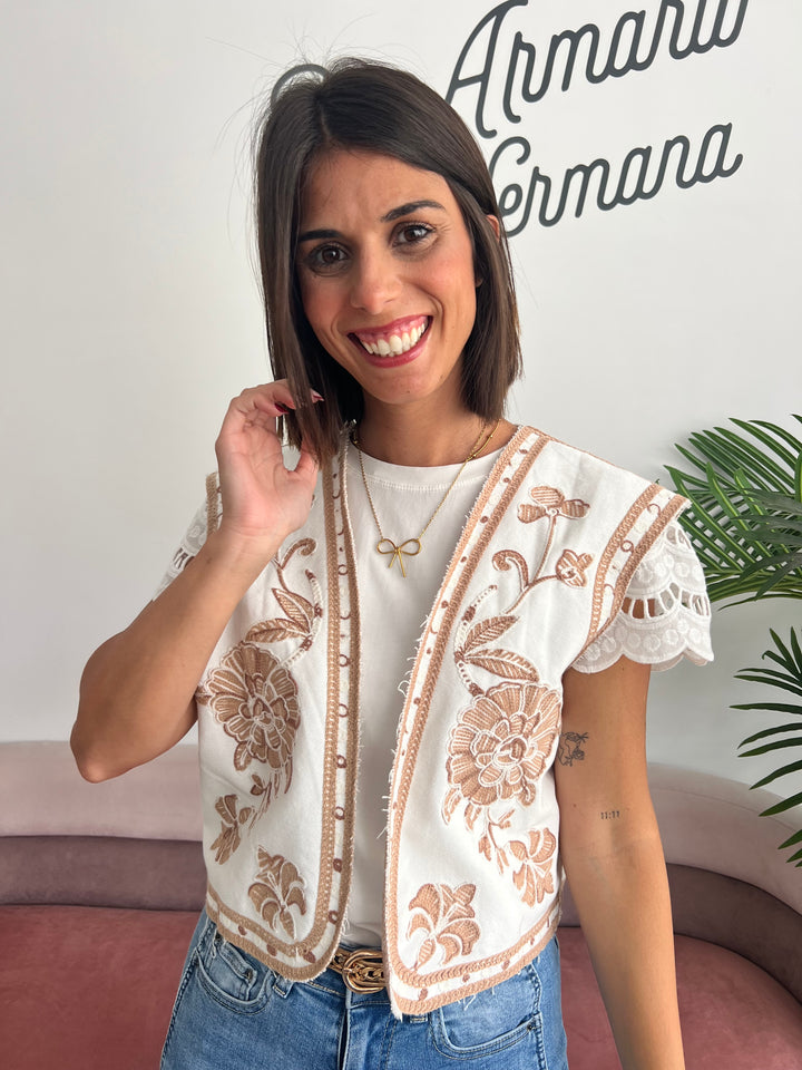Chaleco Estela camel