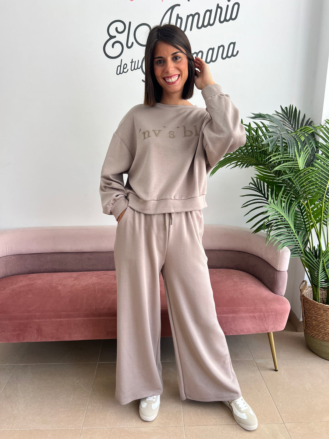 Conjunto Invisible topo
