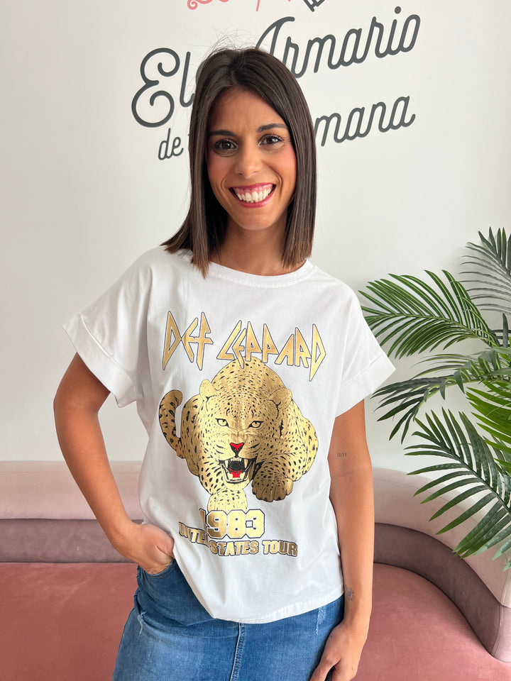 Camiseta 1983 dorado