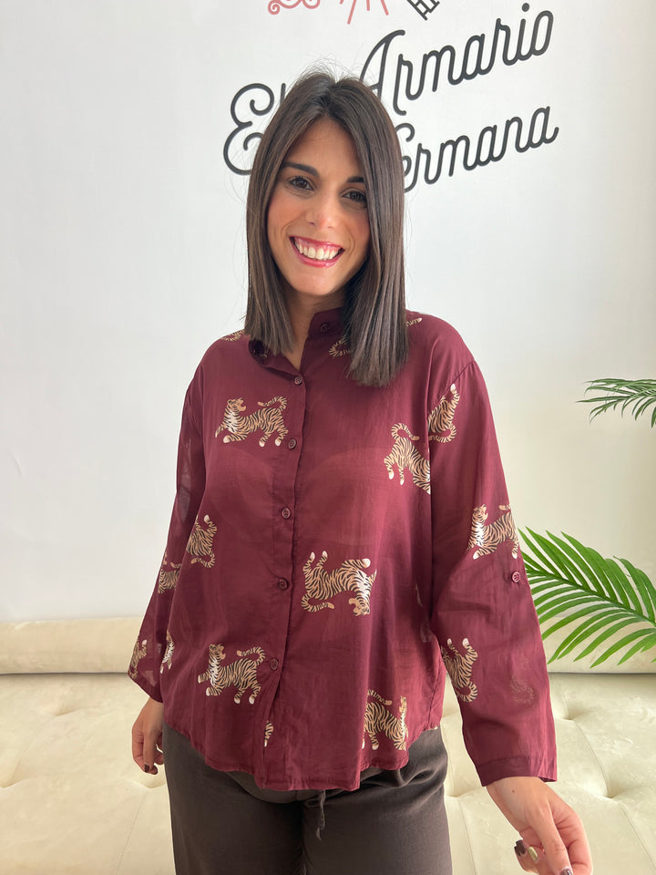 Camisa Tigre burdeos