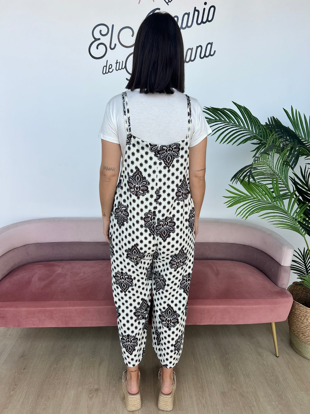 Mono Trini marrón