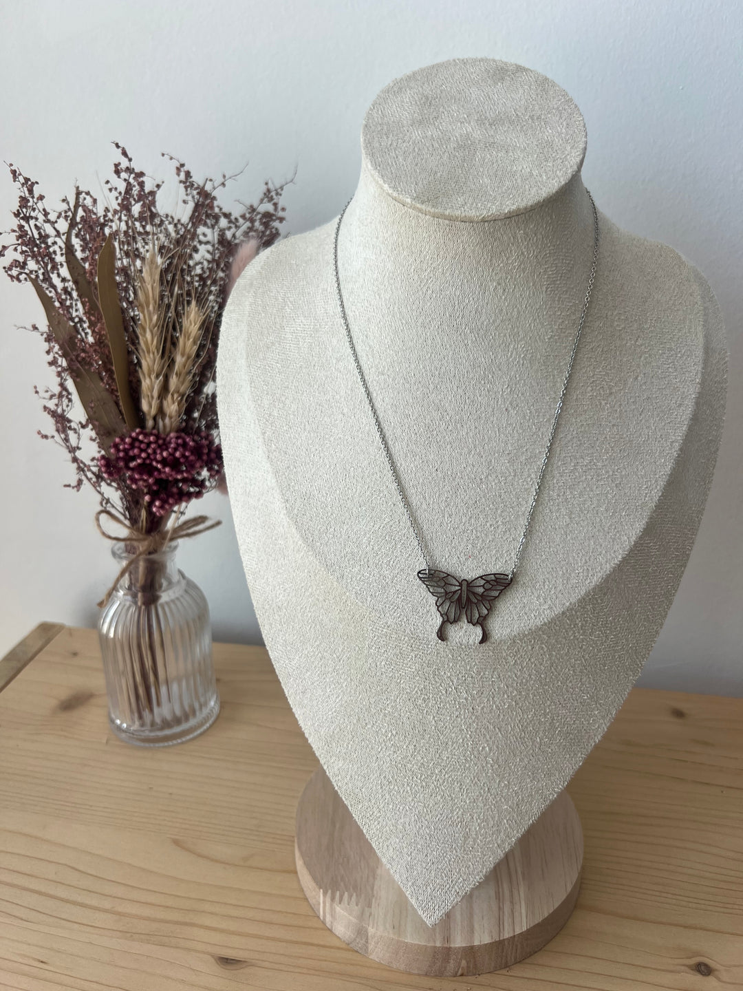 Collar Mariposa (acero)