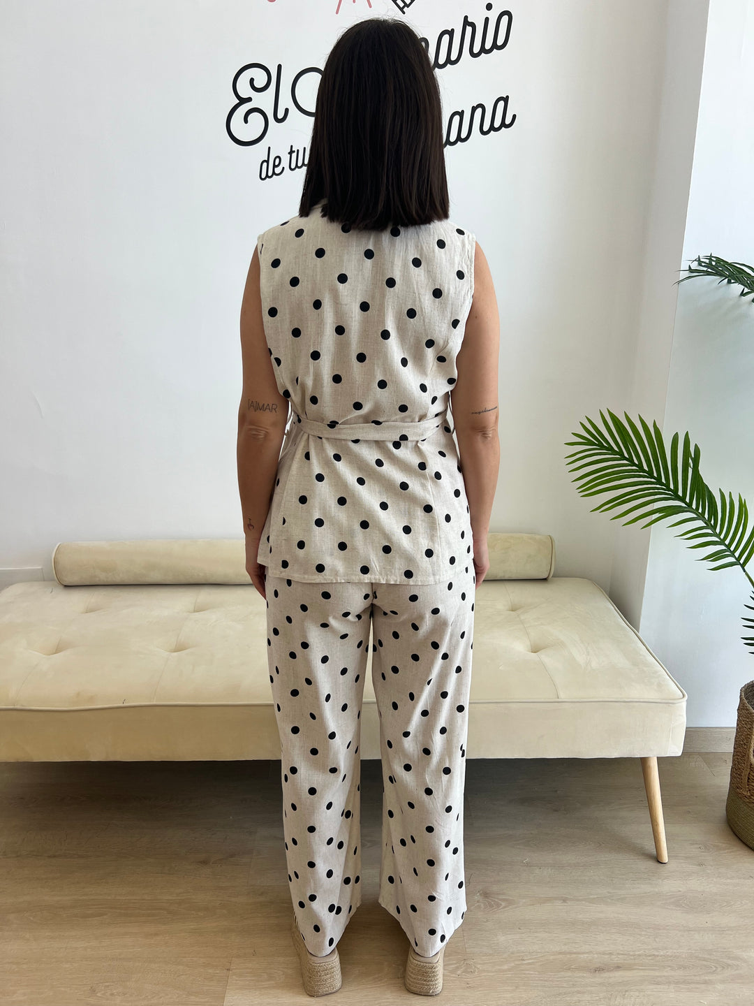 Conjunto Lunares blanco roto