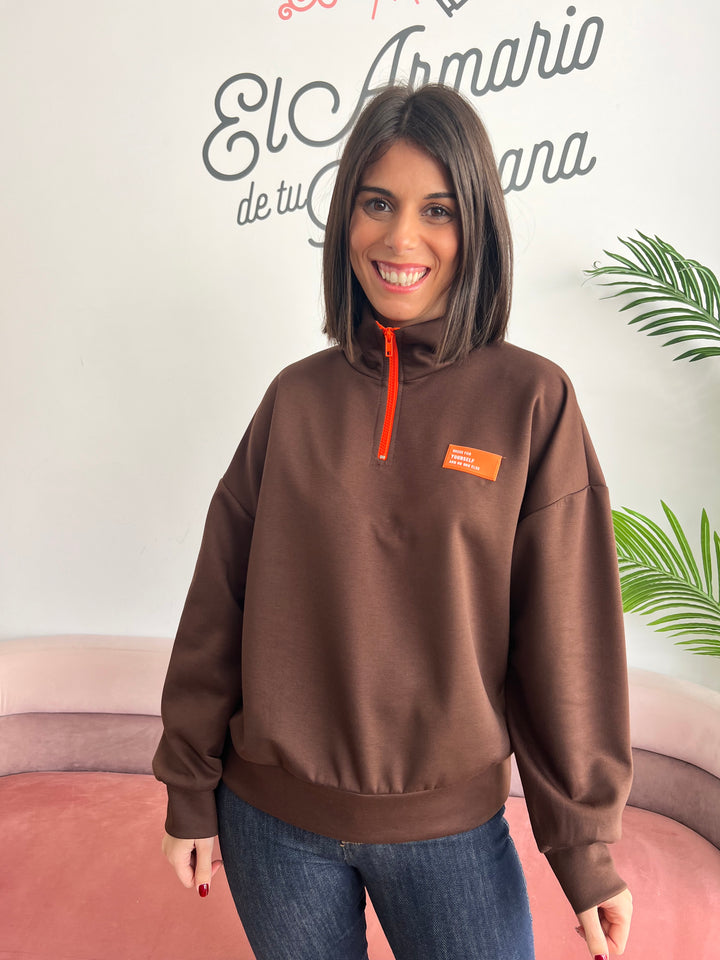 Sudadera Irene marrón